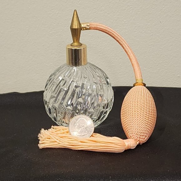 Vintage Clear Cut Glass Perfume Bottle with Atomizer - Picture 3 of 7